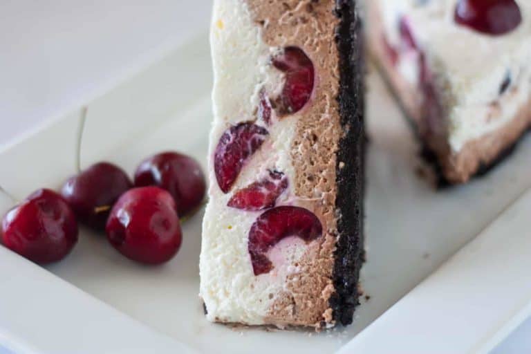 No-Bake Chocolate Cherry Cheesecake