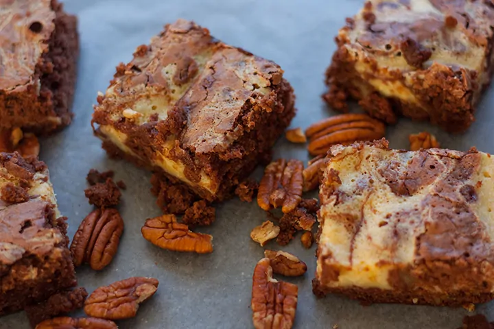 Swirled Vanilla Cheesecake and Chocolate Brownie Bars