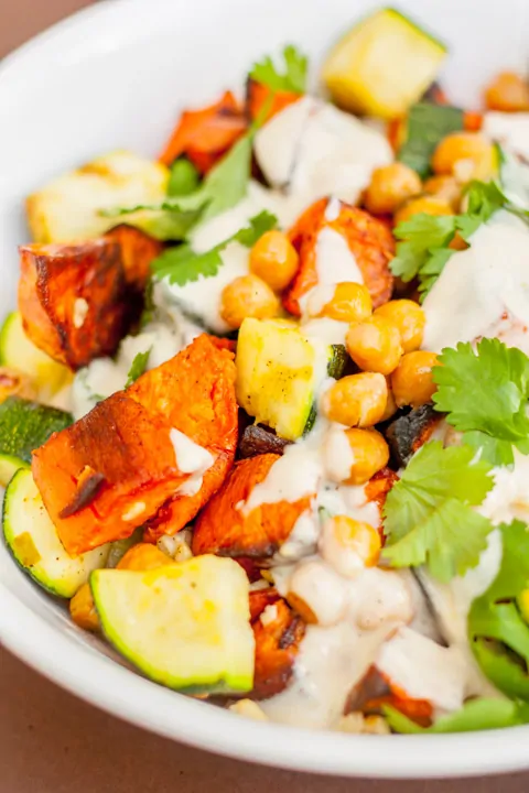 Mediterranean Roasted Sweet Potato and Zucchini Salad - www.platingpixels.com