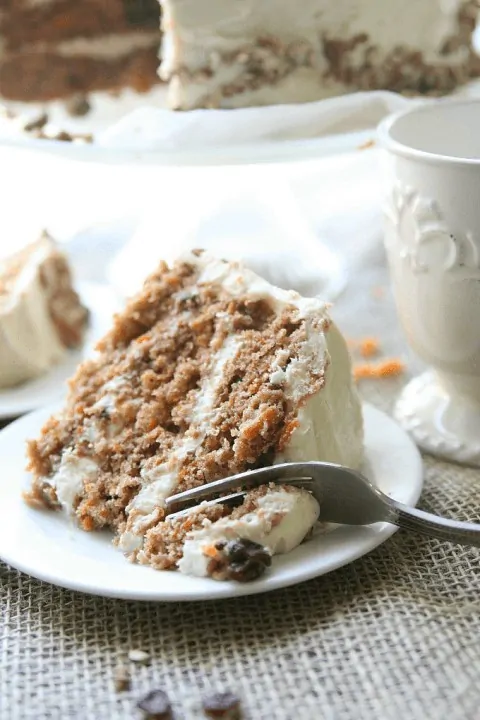 Thankgiving Recipe Roundup featured on www.PlatingPixels.com - Southern Style Carrot Cake