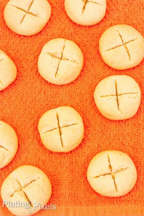 Almond Tangerine Butter Cookies - www.platingpixels.com