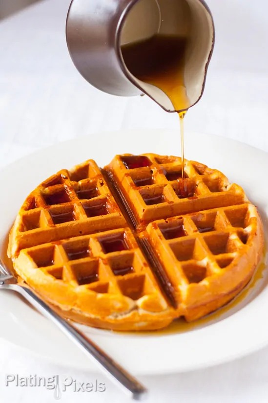 Maple and Peanut Butter Oatmeal Waffles (Gluten-Free) - www.platingpixels.com