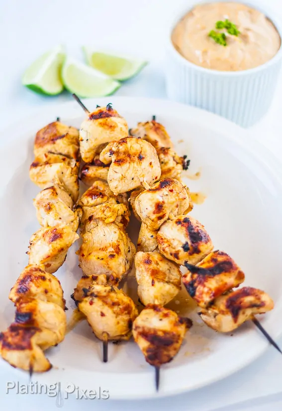 Barbecue Cumin Chicken Kebabs with Peanut Lime Dipping Sauce - www.platingpixels.com