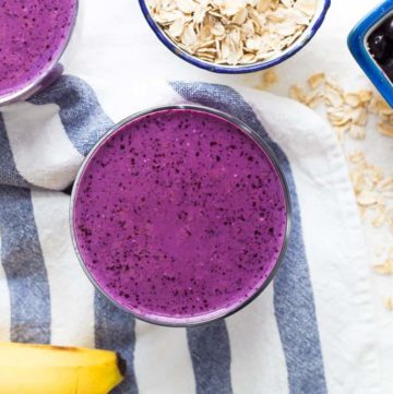 Blueberry Peanut Butter Protein Smoothie recipe - www.platingpixels.com
