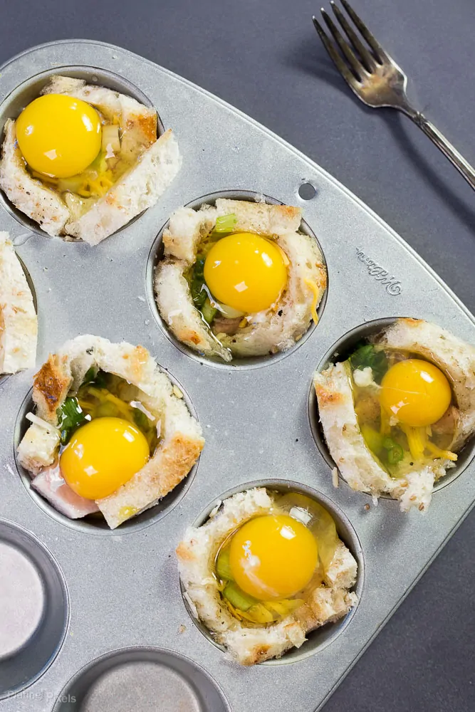 Sourdough Ham and Egg Muffin Cups recipe - www.platingpixels.com