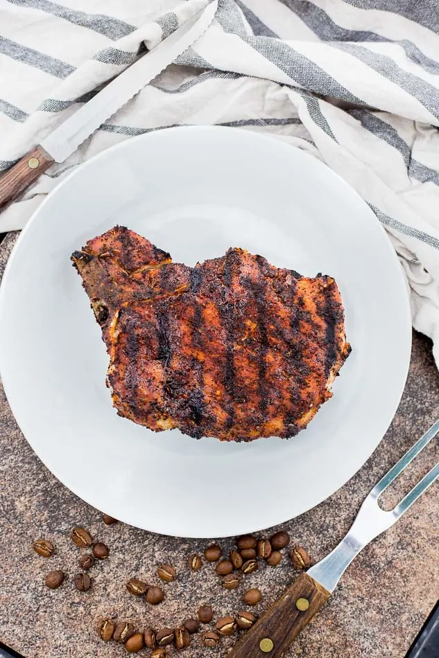 Cowboy Coffee Rub Grilled Pork Chops recipe - www.platingpixels.com