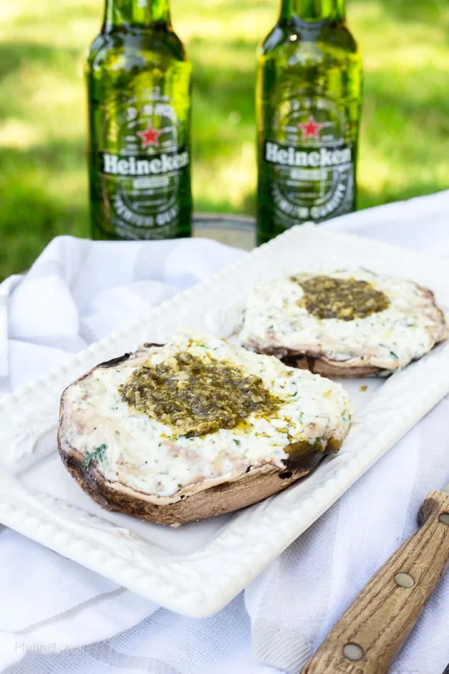 Creamy Ricotta Stuffed Portobello Mushrooms recipe - www.platingpixels.com