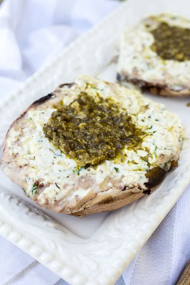 Creamy Ricotta Stuffed Portobello Mushrooms recipe - www.platingpixels.com