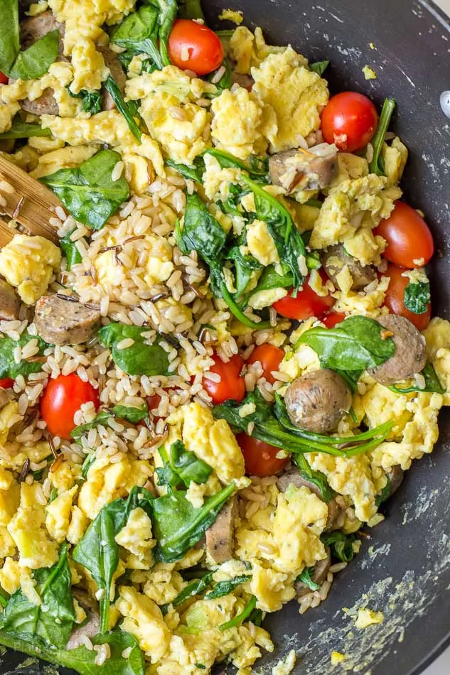 Spinach, Sausage, Rice and Egg Scramble recipe - www.platingpixels.com