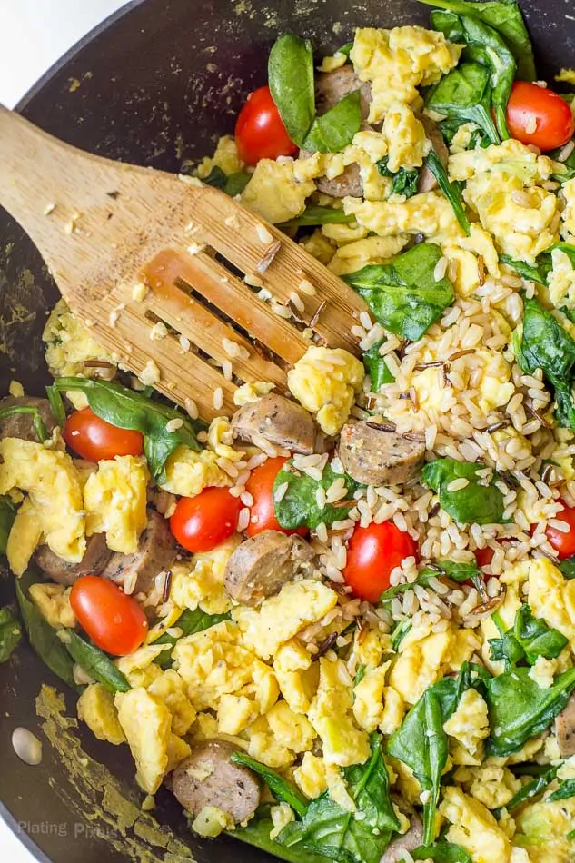 Spinach, Sausage, Rice and Egg Scramble recipe - www.platingpixels.com