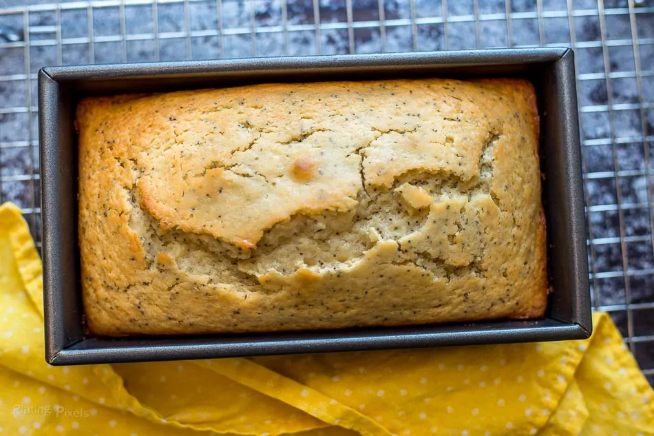 Chamomile Lemon Poppy Seed Breakfast Bread