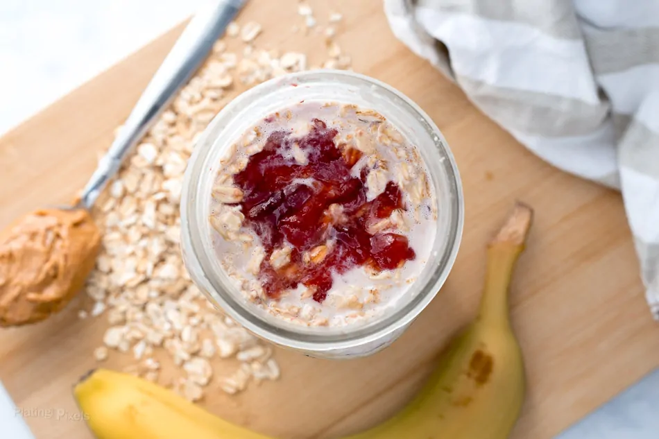 Vegan Peanut Butter and Jelly Overnight Oats