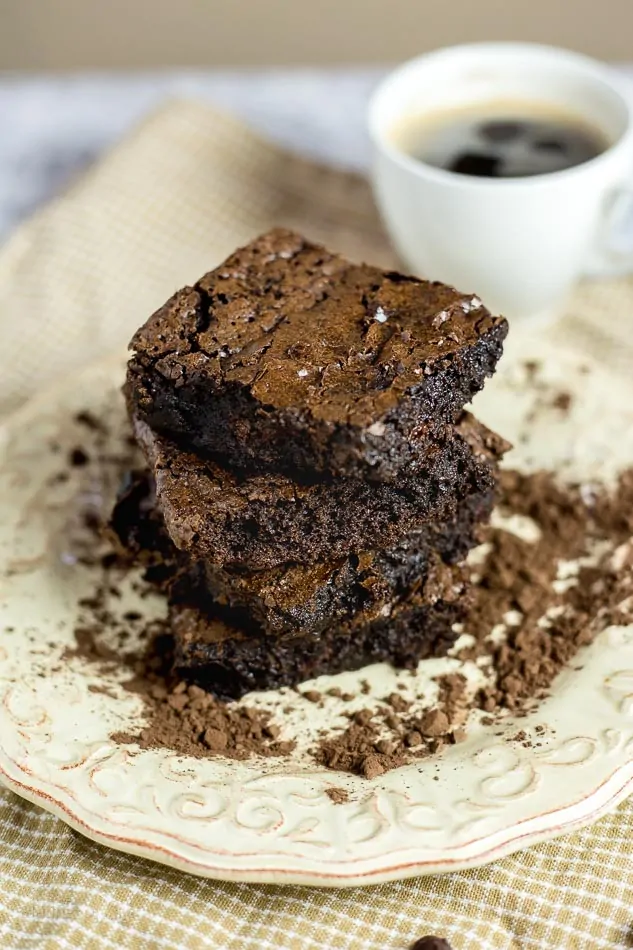 Dark Chocolate Espresso Brownies recipe - www.platingpixels.com