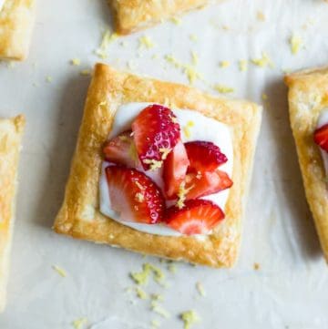 Strawberry Lemon Cream Breakfast Tarts recipe - www.platingpixels.com