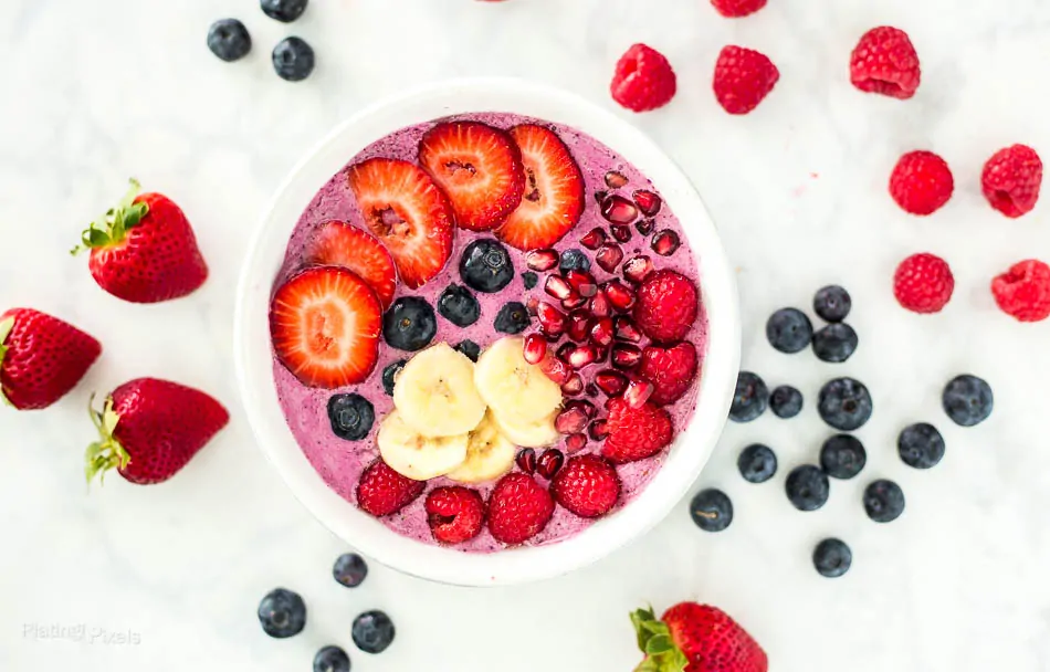 Pomegranate and Berry High-Protein Smoothie Bowls - platingpixels.com